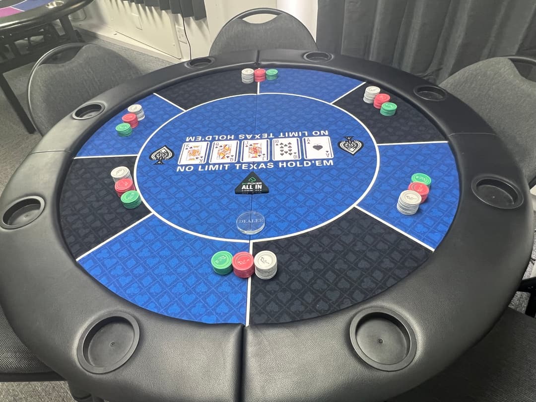 ポーカーテーブルB